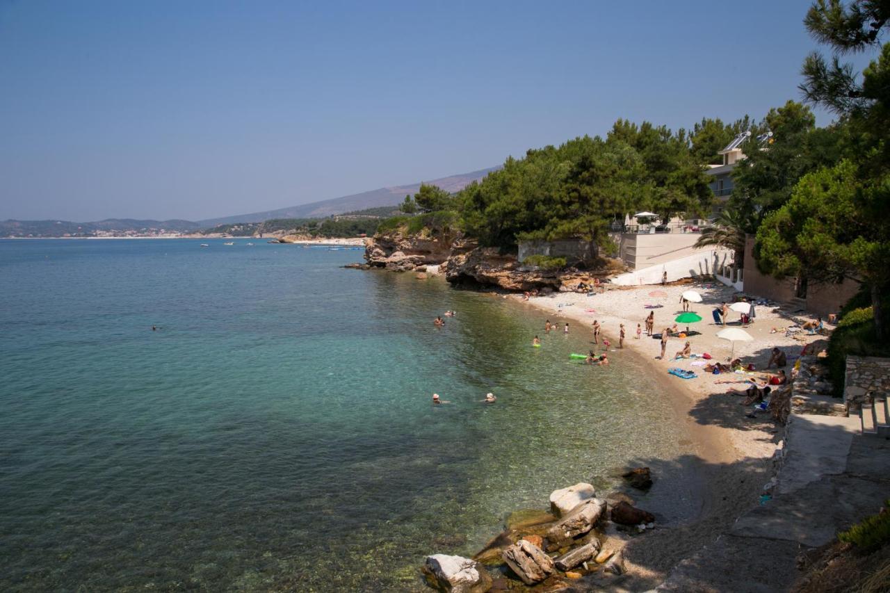 Elvetia Villa Potos Bagian luar foto