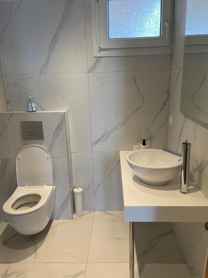Elvetia Villa Potos Bagian luar foto